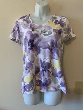 croft & barrow Purple, Yellow and Gray Floral V-Neck Short Sleeve Tee